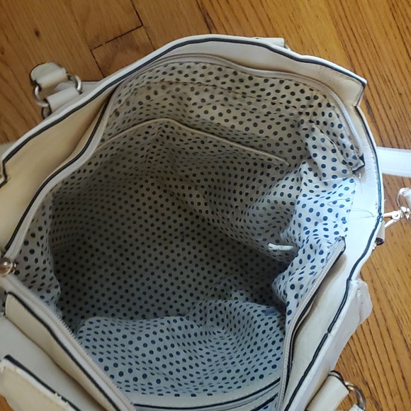 faux leather/vegan satchel bag - Picture 6 of 15